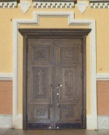 Двери для храма с резьбой